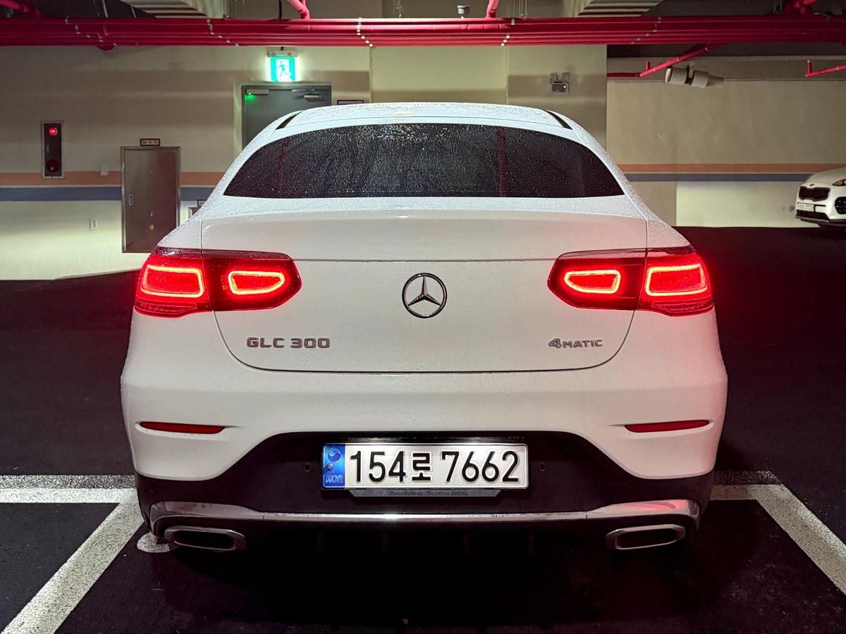 벤츠 GLC 쿠페 300 4MATIC 사진 4