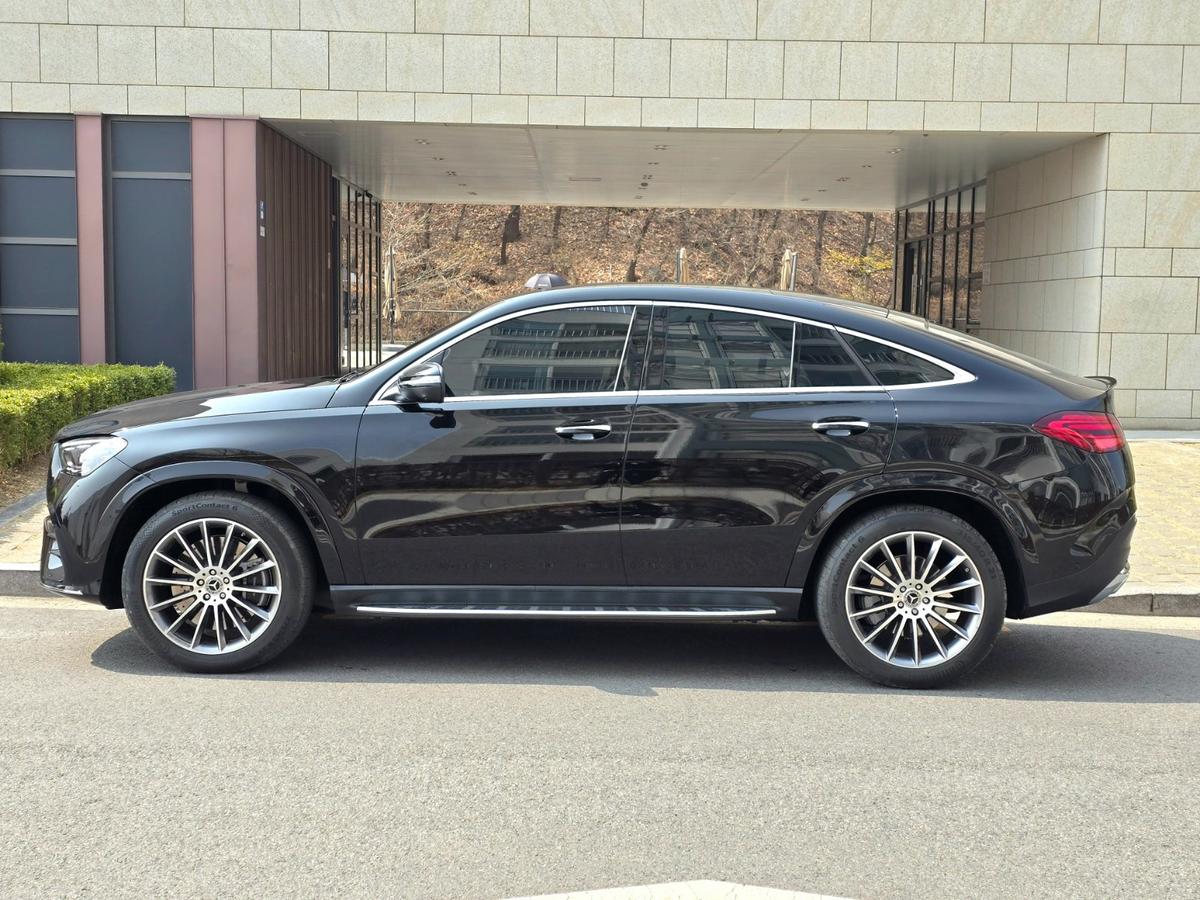 벤츠 GLE 쿠페 450d 4MATIC 사진 2