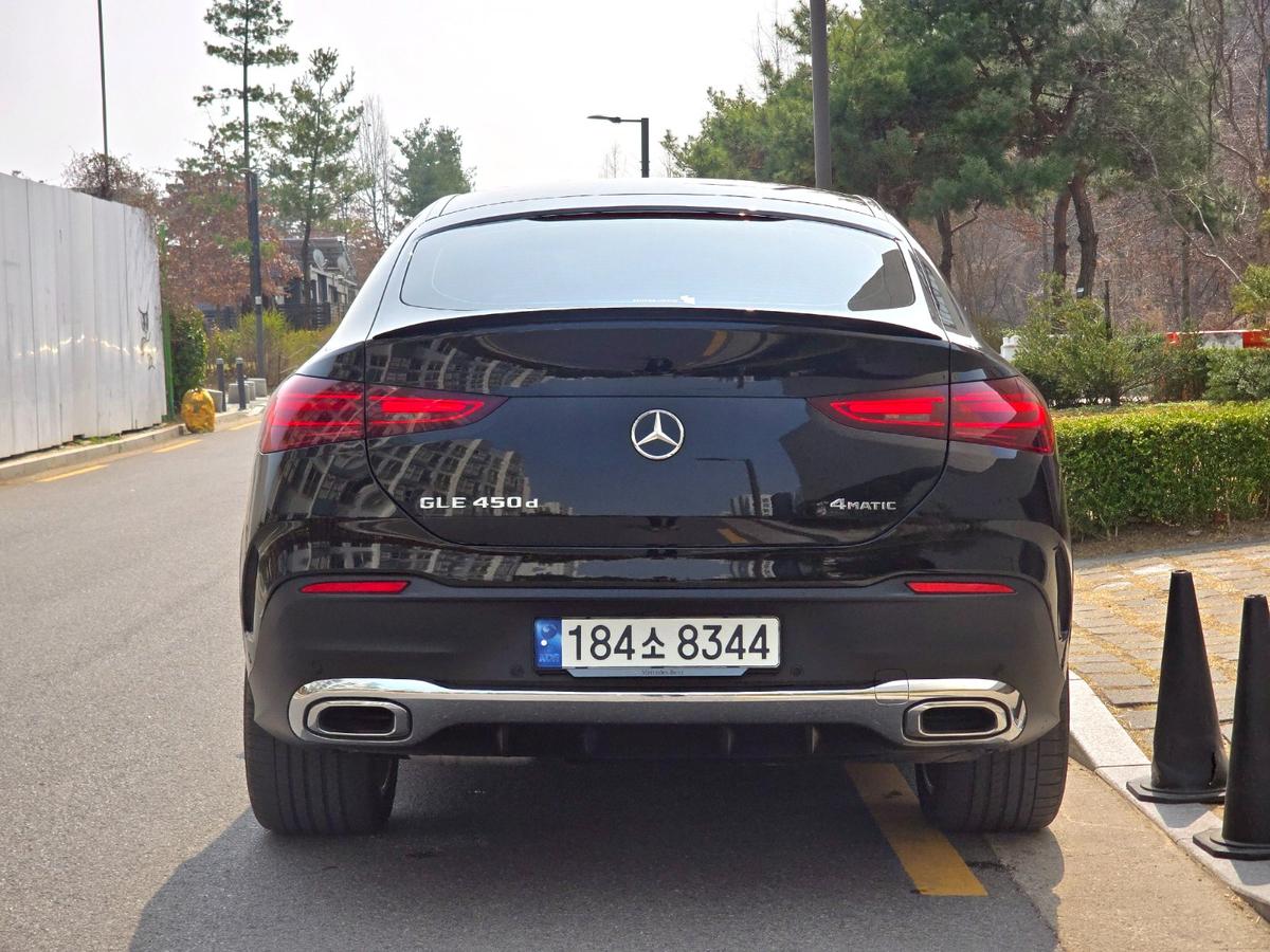 벤츠 GLE 쿠페 450d 4MATIC 사진 4
