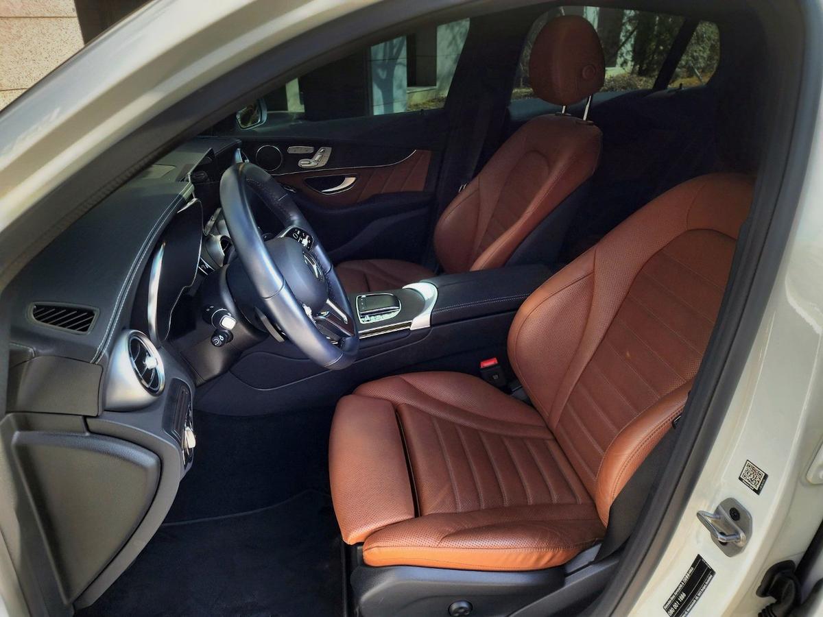 벤츠 GLC 쿠페 300 4MATIC 사진 8