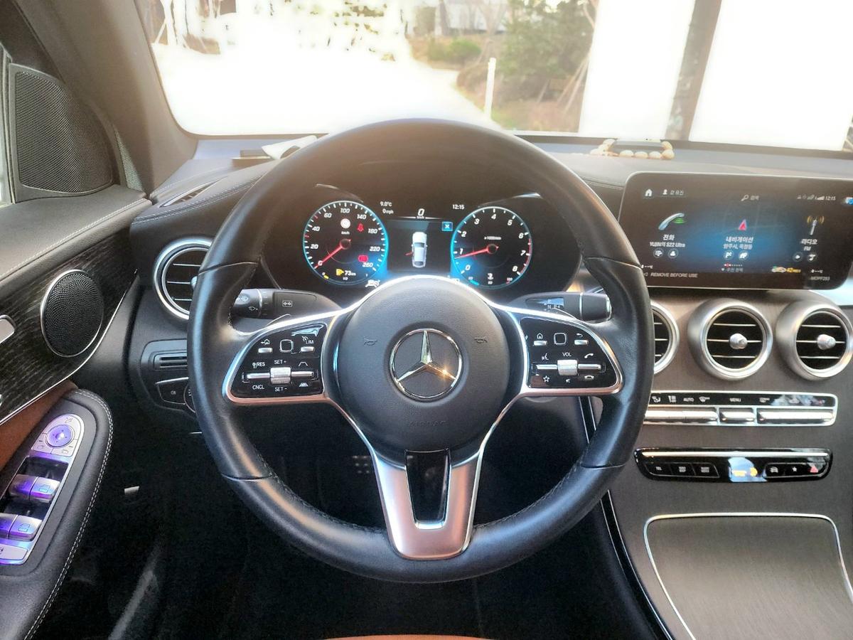 벤츠 GLC 쿠페 300 4MATIC 사진 10