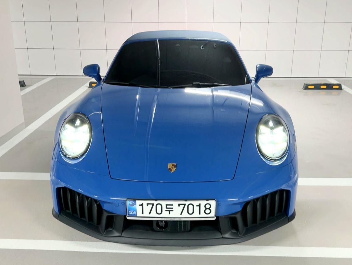포르쉐 911 카레라 4 GTS 카브리올레 사진 1