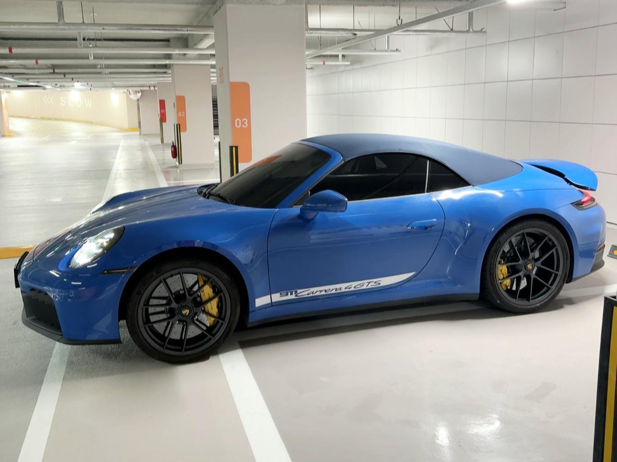 포르쉐 911 카레라 4 GTS 카브리올레 사진 3