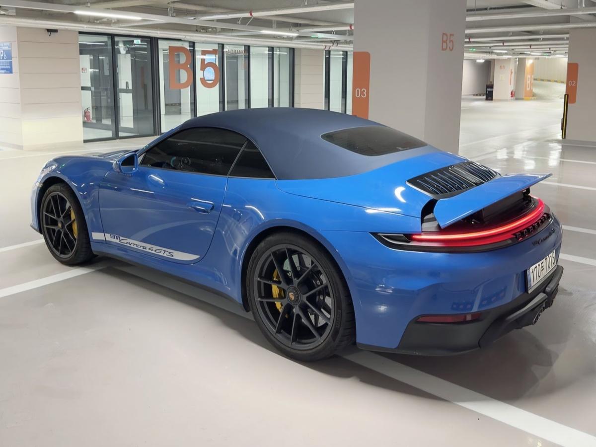 포르쉐 911 카레라 4 GTS 카브리올레 사진 4