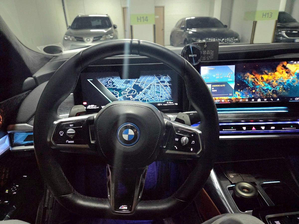 BMW 7시리즈 750e xDrive M 스포츠 사진 12