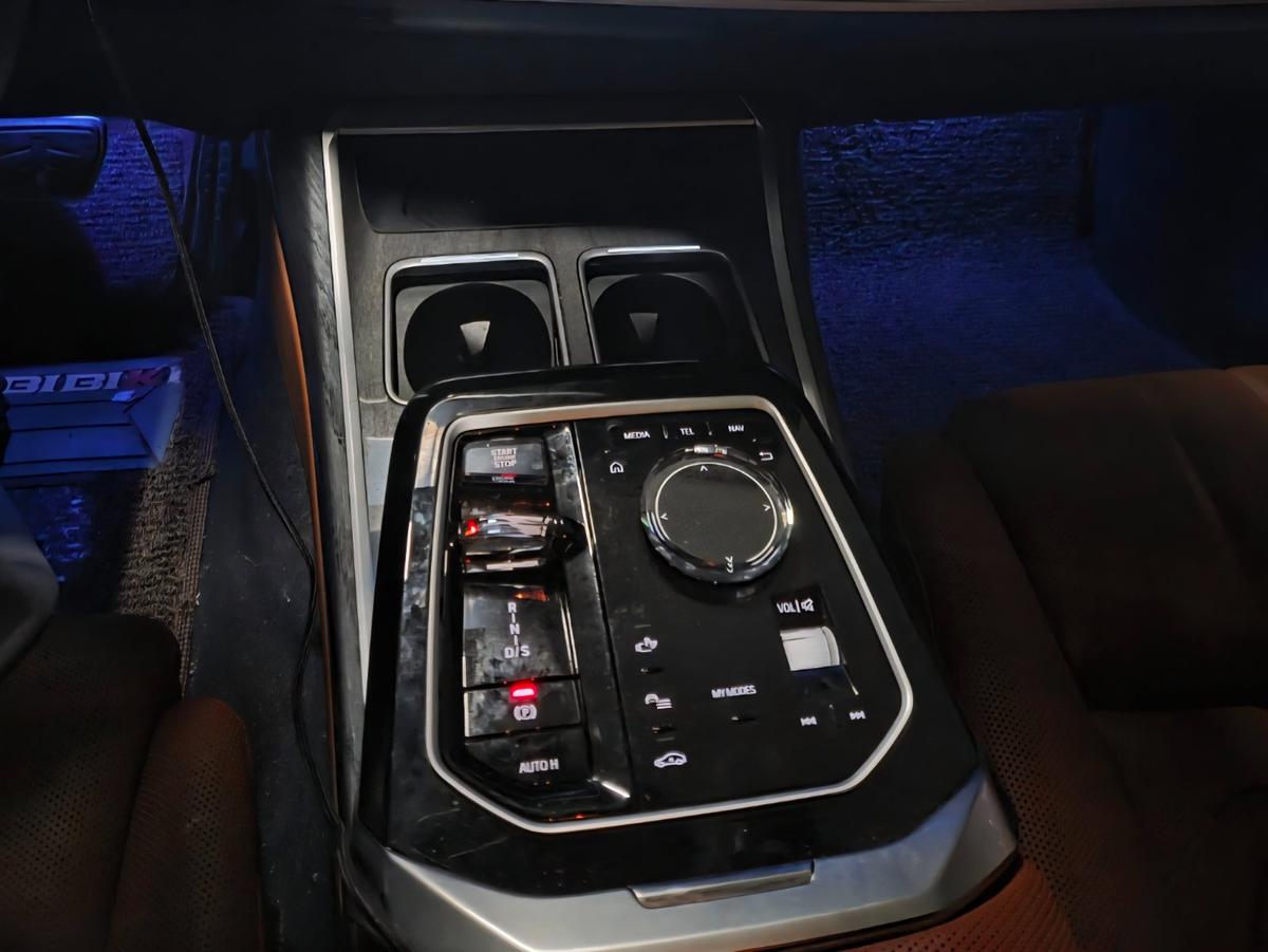BMW 7시리즈 750e xDrive M 스포츠 사진 15