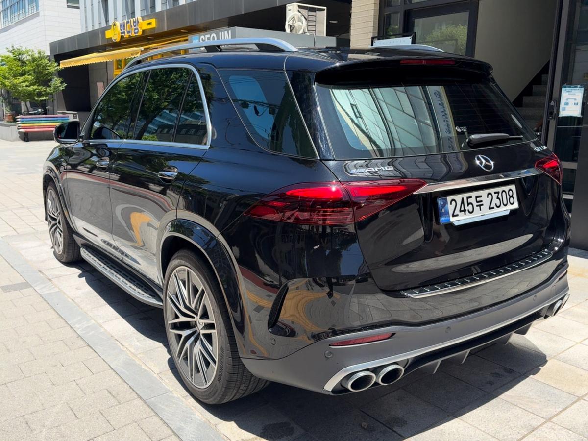 벤츠 AMG GLE 53 4MATIC+ 사진 4