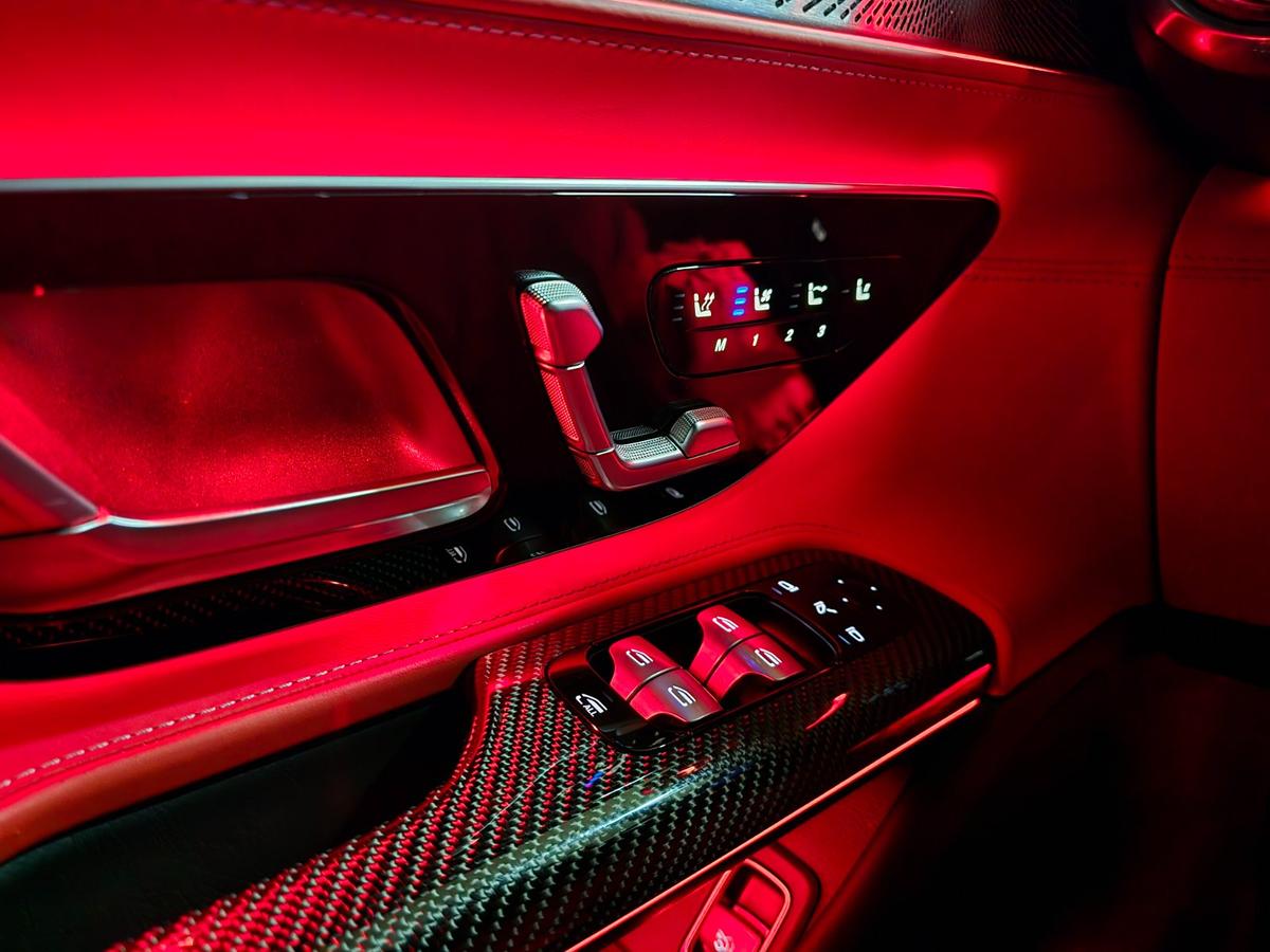 벤츠 AMG SL SL63 4MATIC+ 퍼포먼스 사진 14