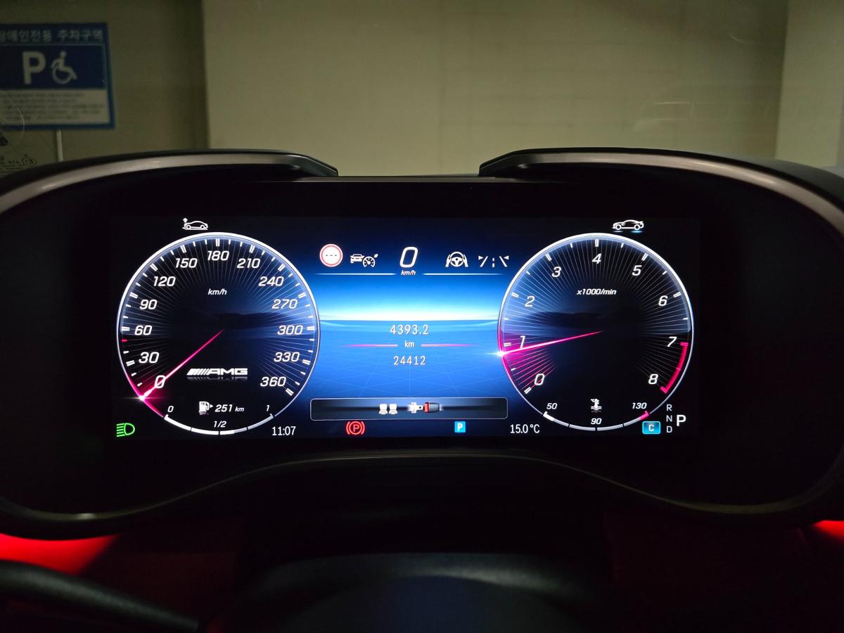 벤츠 AMG SL SL63 4MATIC+ 퍼포먼스 사진 12