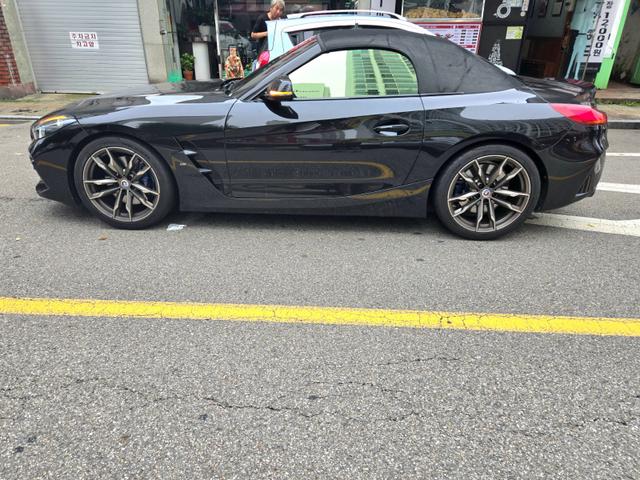 BMW Z4 M40i 사진 3