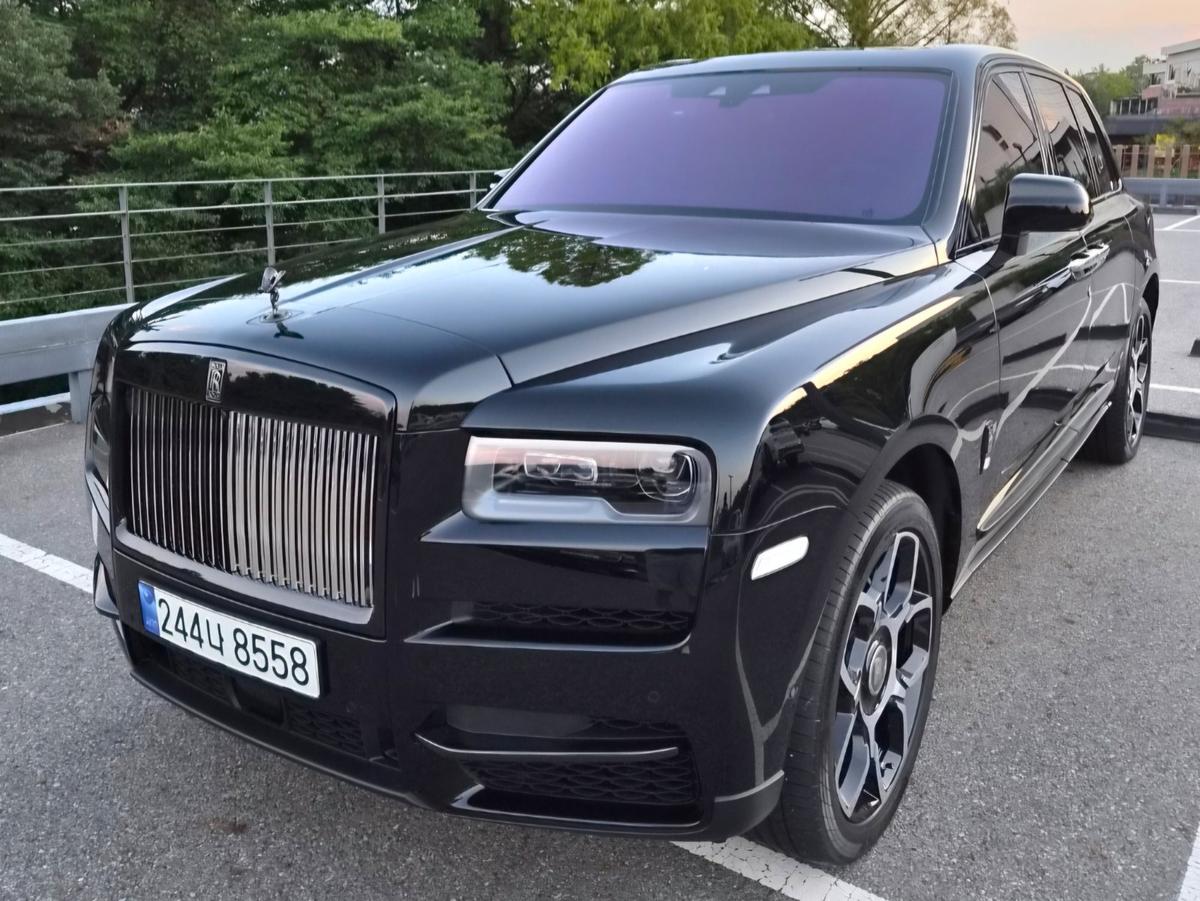 롤스로이스 컬리넌 6.7 V12 블랙 배지 사진 2