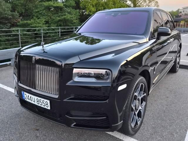 롤스로이스 컬리넌 6.7 V12 블랙 배지 사진 2