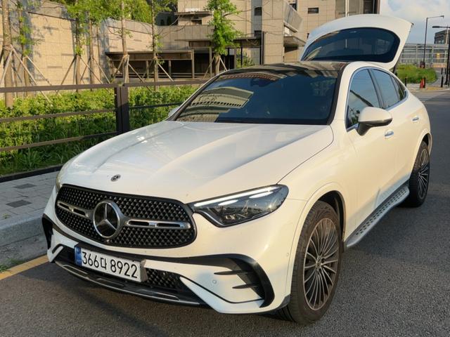 벤츠 GLC 쿠페 300 4MATIC 사진 2