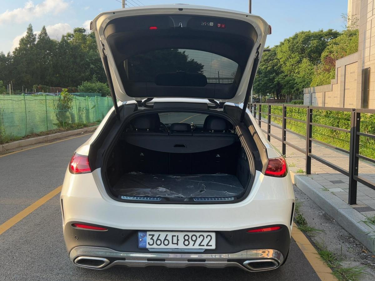 벤츠 GLC 쿠페 300 4MATIC 사진 6