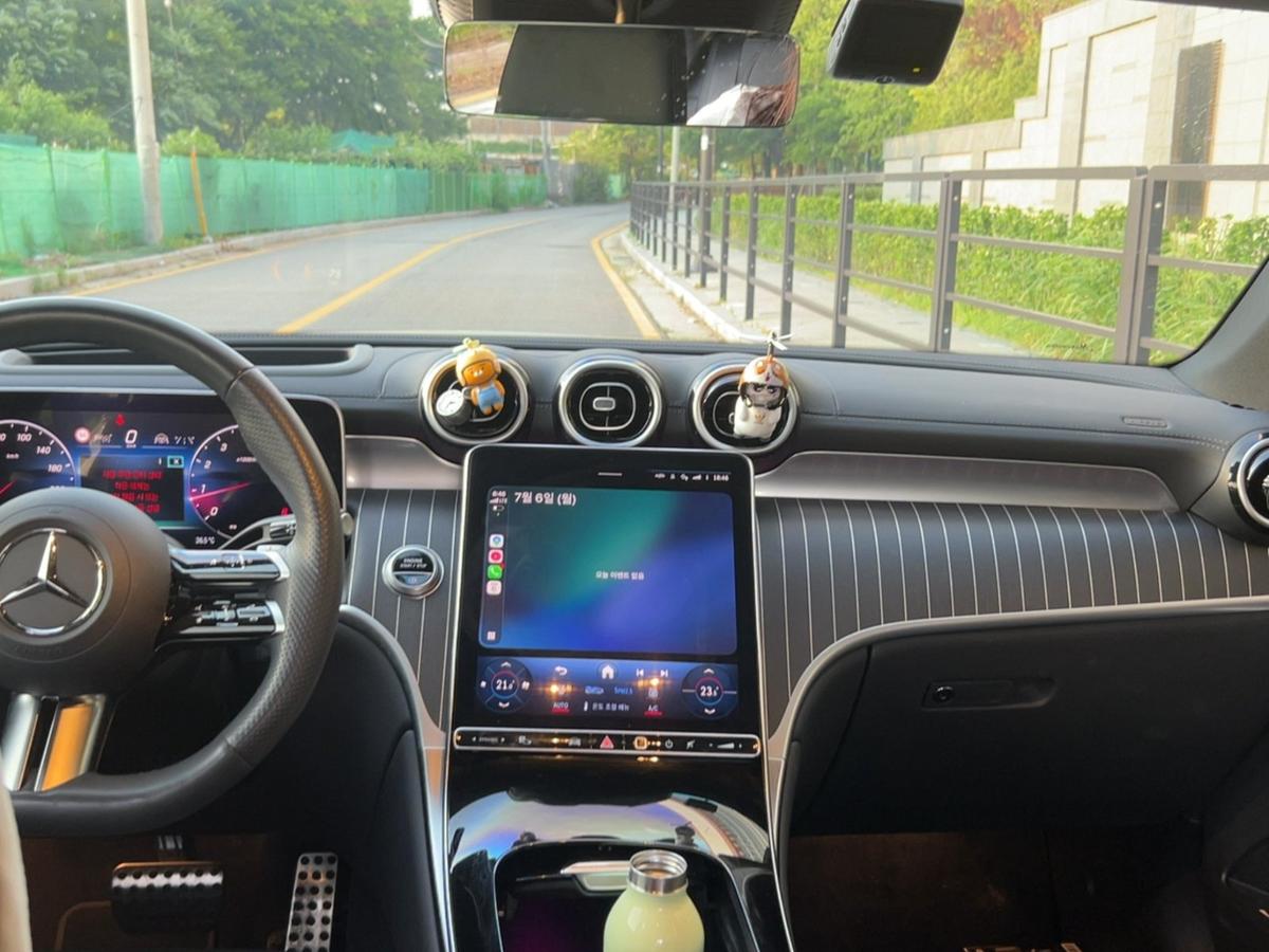 벤츠 GLC 쿠페 300 4MATIC 사진 11