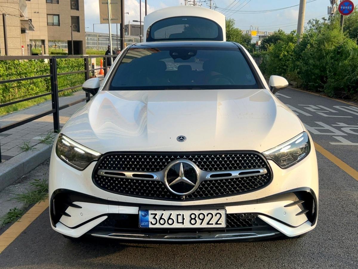 벤츠 GLC 쿠페 300 4MATIC 사진 1