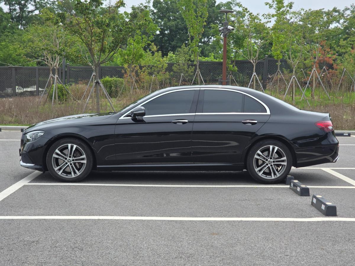 벤츠 E클래스 350 4MATIC 아방가르드 사진 2
