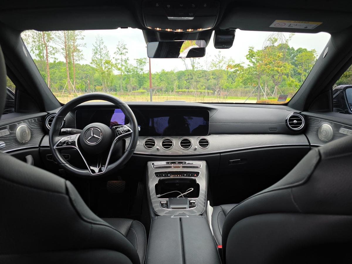벤츠 E클래스 350 4MATIC 아방가르드 사진 11