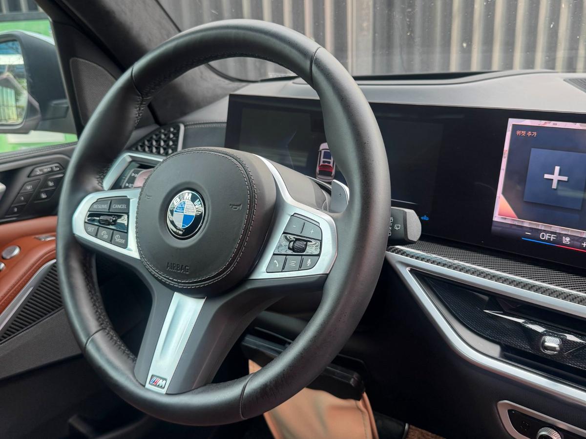 BMW X7 40i xDrive M Sport 사진 14