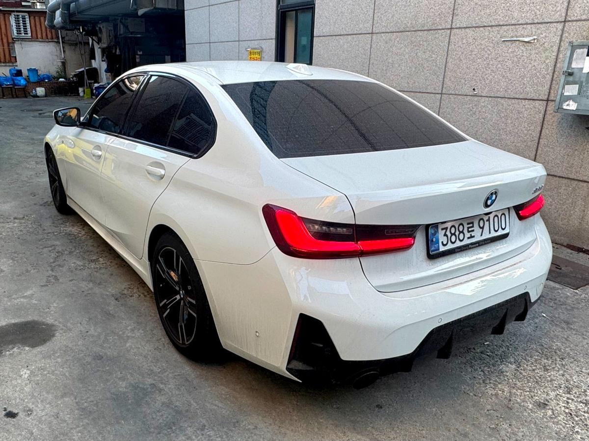 BMW 3시리즈 320i M Sport 사진 6