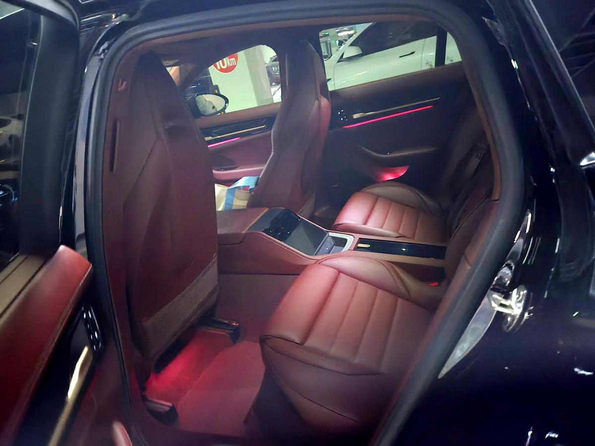포르쉐 파나메라 하이브리드 2.9 AWD E-하이브리드 사진 14