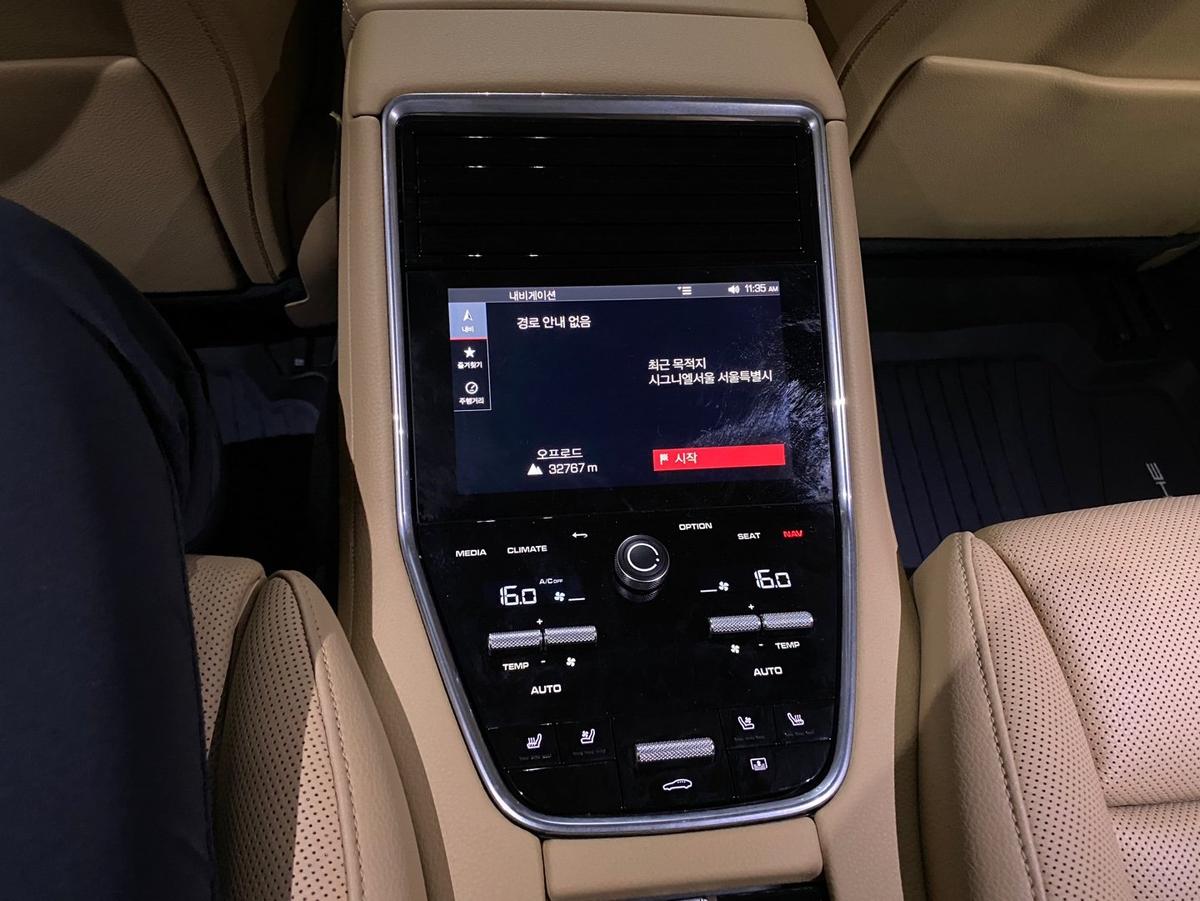 포르쉐 파나메라 하이브리드 2.9 AWD E-하이브리드 사진 14