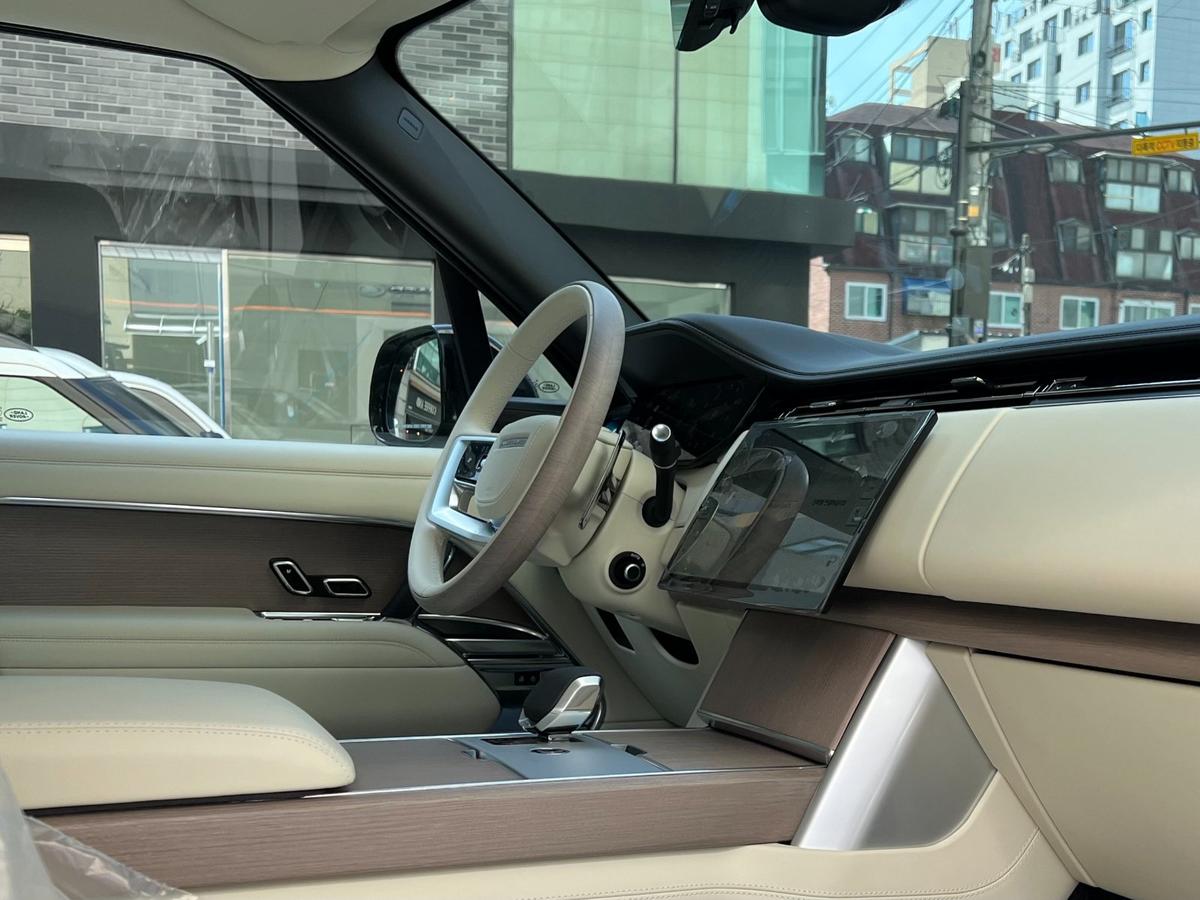 랜드로버 레인지로버 LWB P530 Autobiography 사진 7