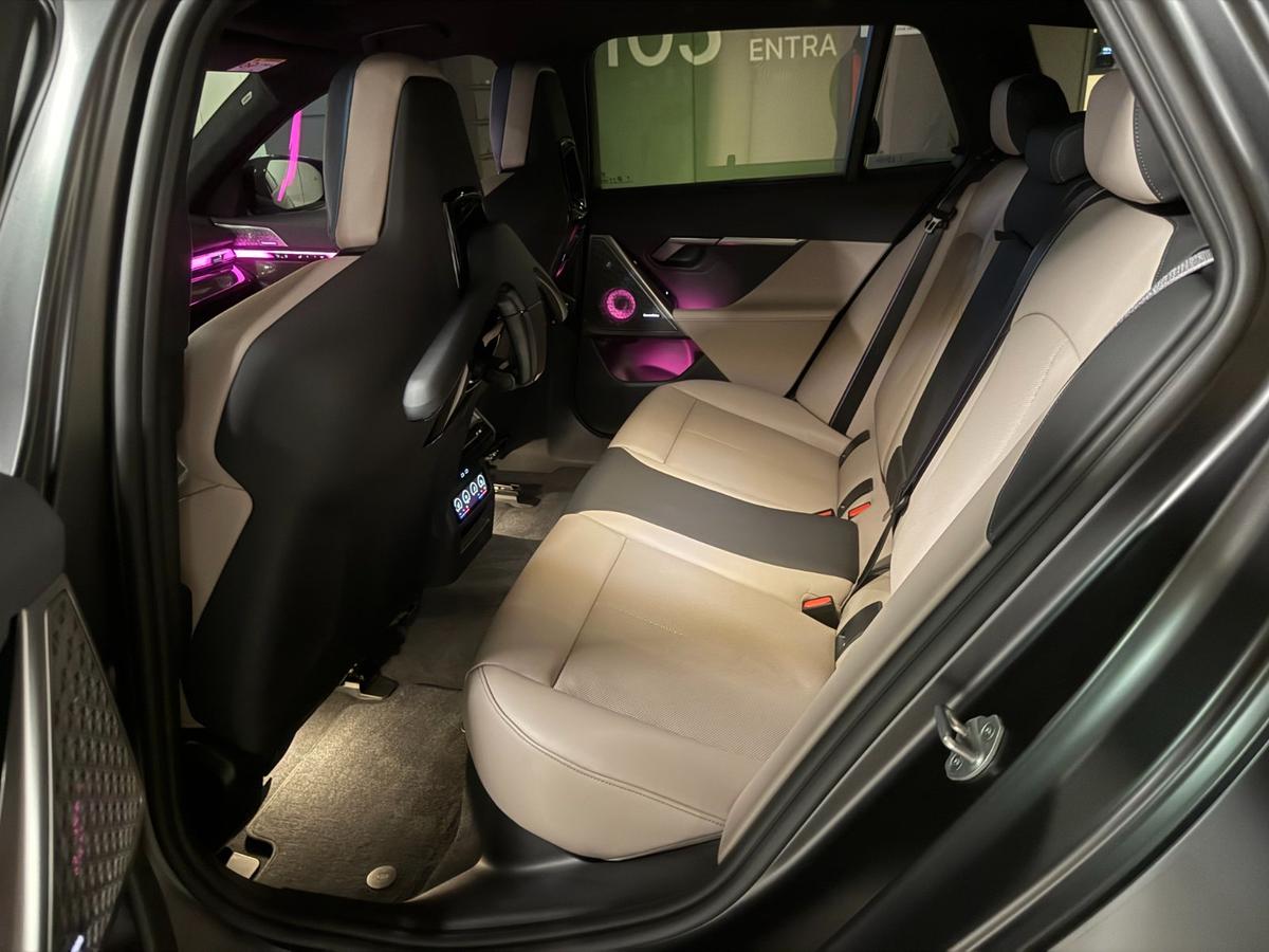 BMW M5 투어링 기본 사진 13