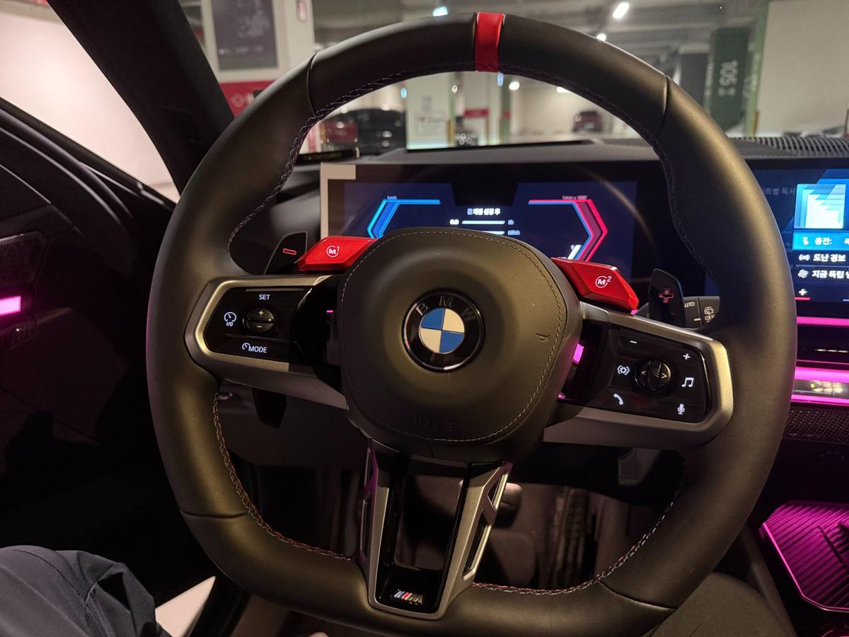 BMW M5 투어링 기본 사진 14