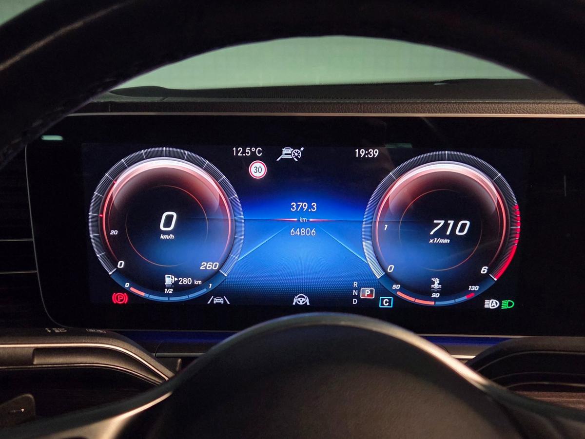 벤츠 GLE 쿠페 400d 4MATIC 사진 15