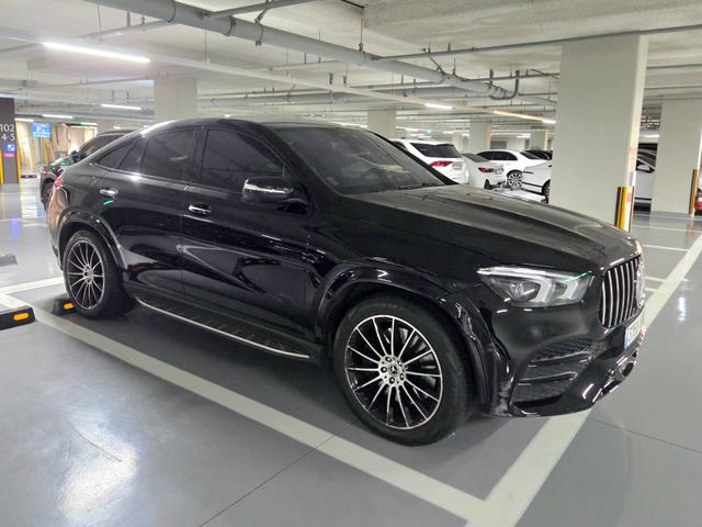 벤츠 GLE 쿠페 400d 4MATIC 사진 3