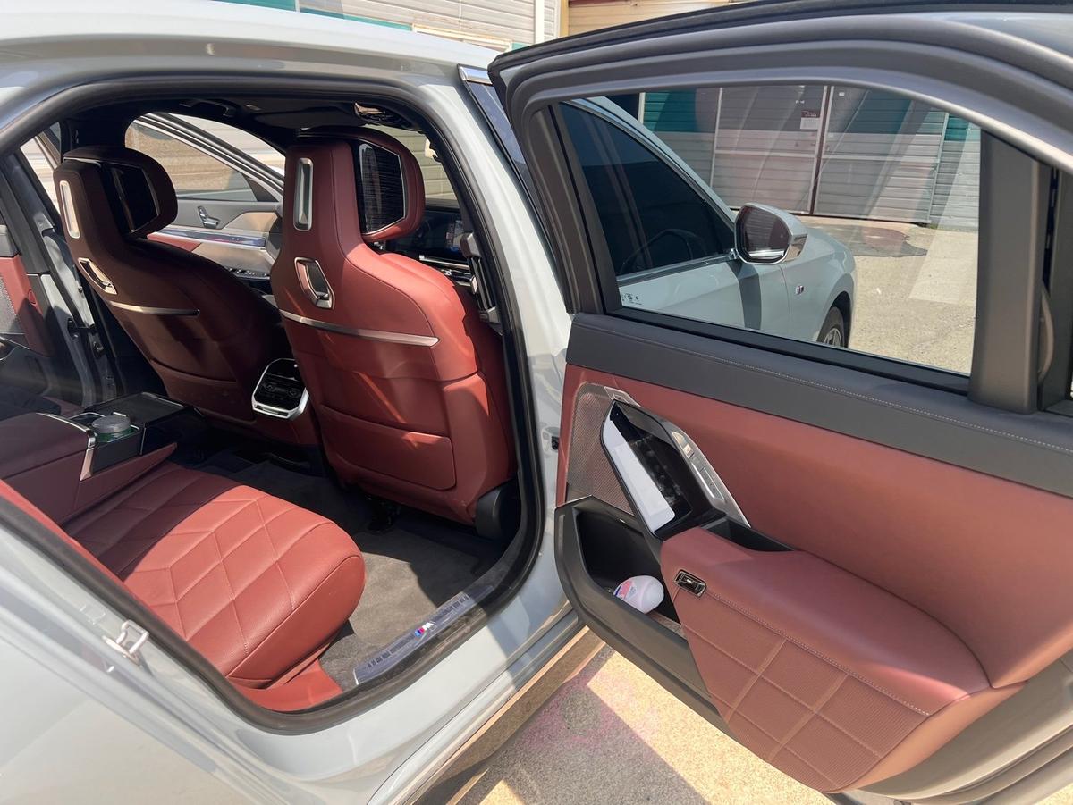 BMW 7시리즈 740d xDrive M Sport 사진 10
