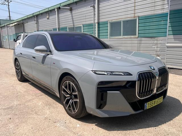 BMW 7시리즈 740d xDrive M Sport 사진 2