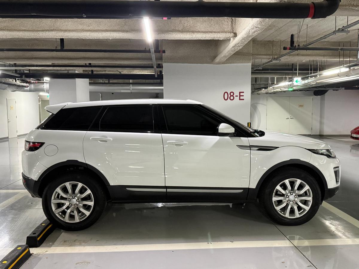 랜드로버 레인지로버 이보크 2.0 TD4 SE 사진 4