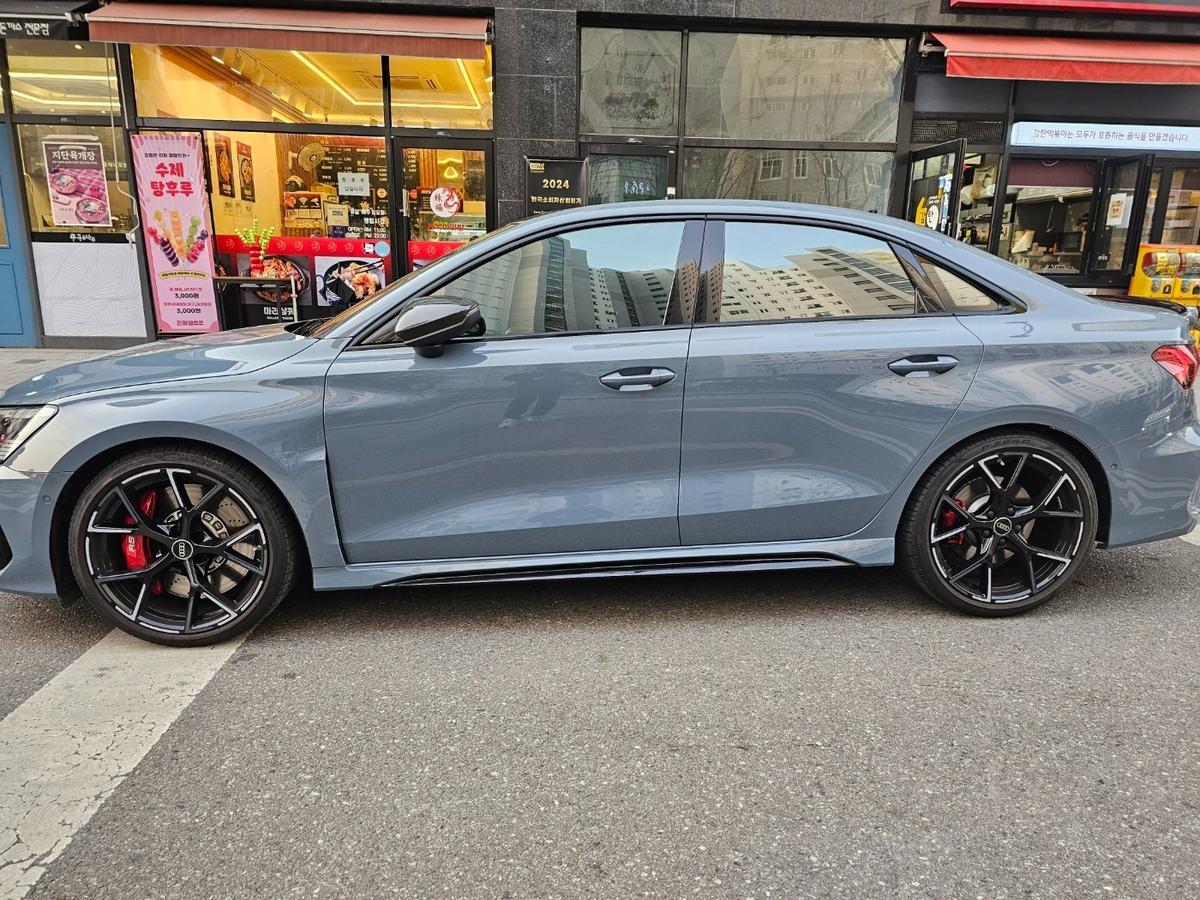아우디 RS3 2.5 TFSI 콰트로 사진 4