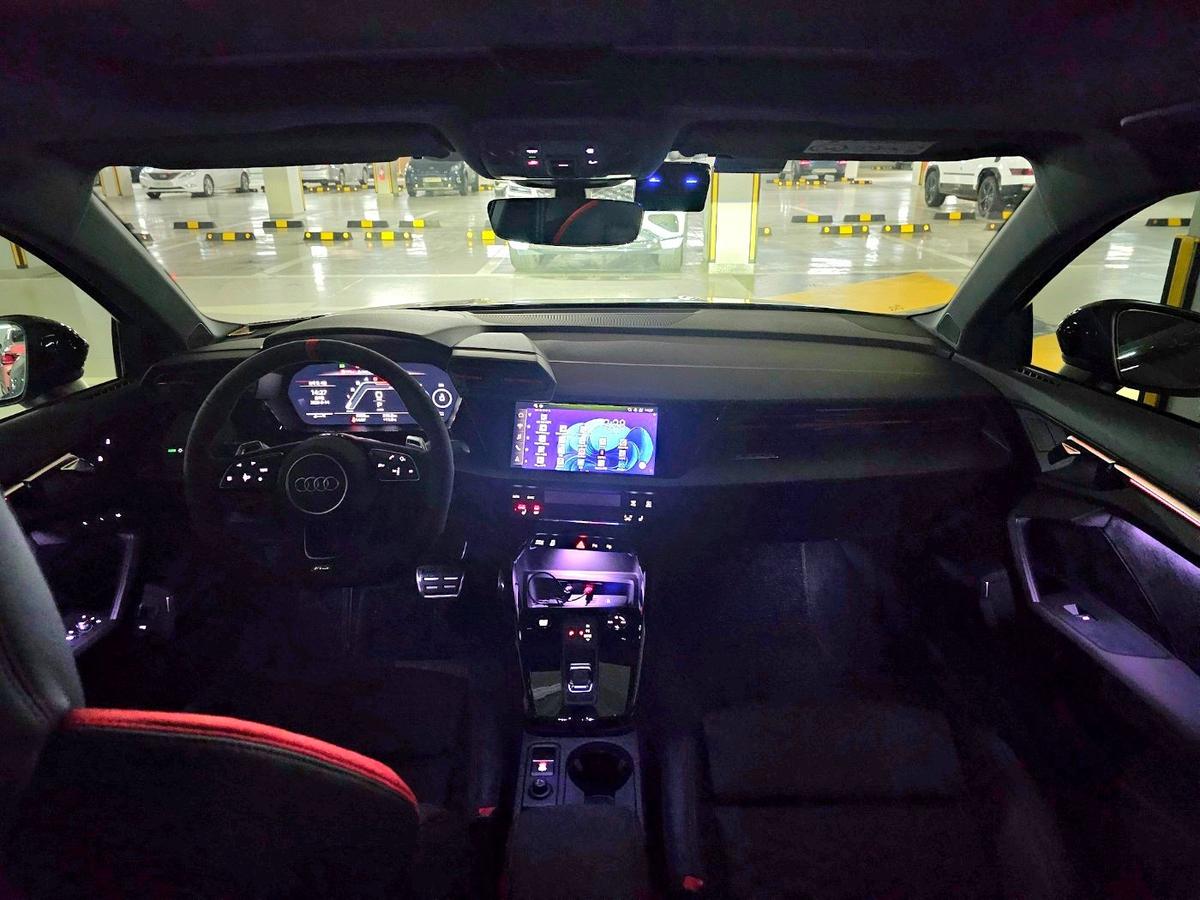 아우디 RS3 2.5 TFSI 콰트로 사진 10