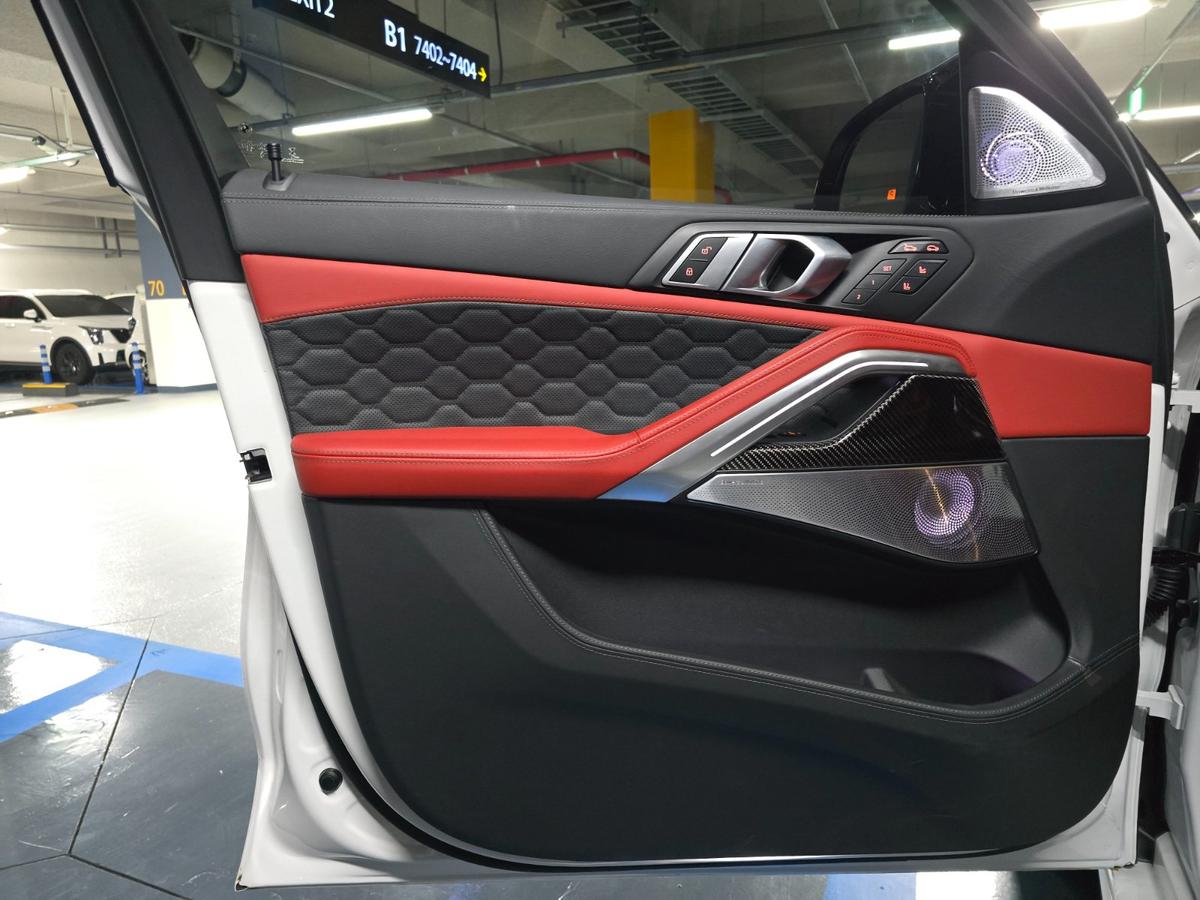 BMW X6M 4.4 컴페티션 사진 5