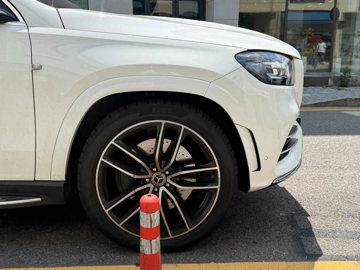 벤츠 GLS 580 4MATIC 사진 6