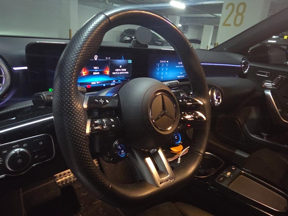 벤츠 AMG A클래스 세단 사진 11