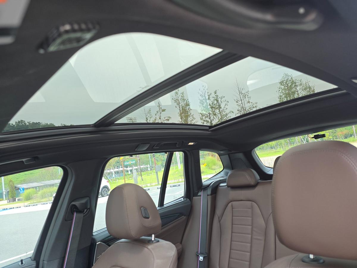 BMW X3 xDrive M40i 사진 18