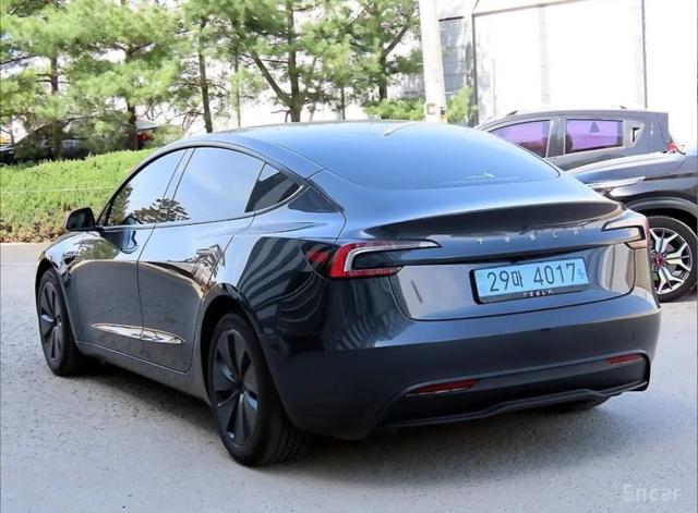 테슬라 모델3 RWD 사진 3