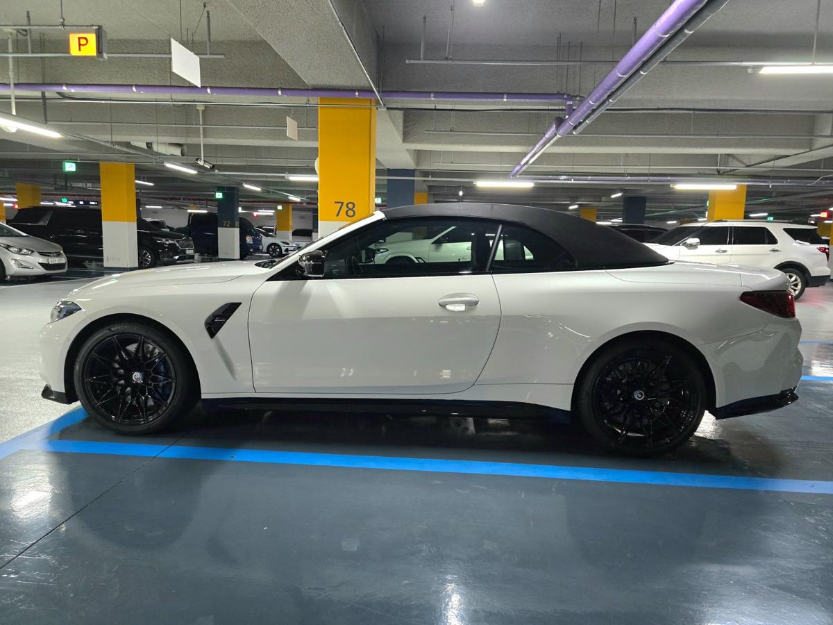 BMW M4 컨버터블 컴페티션 M xDrive 사진 4