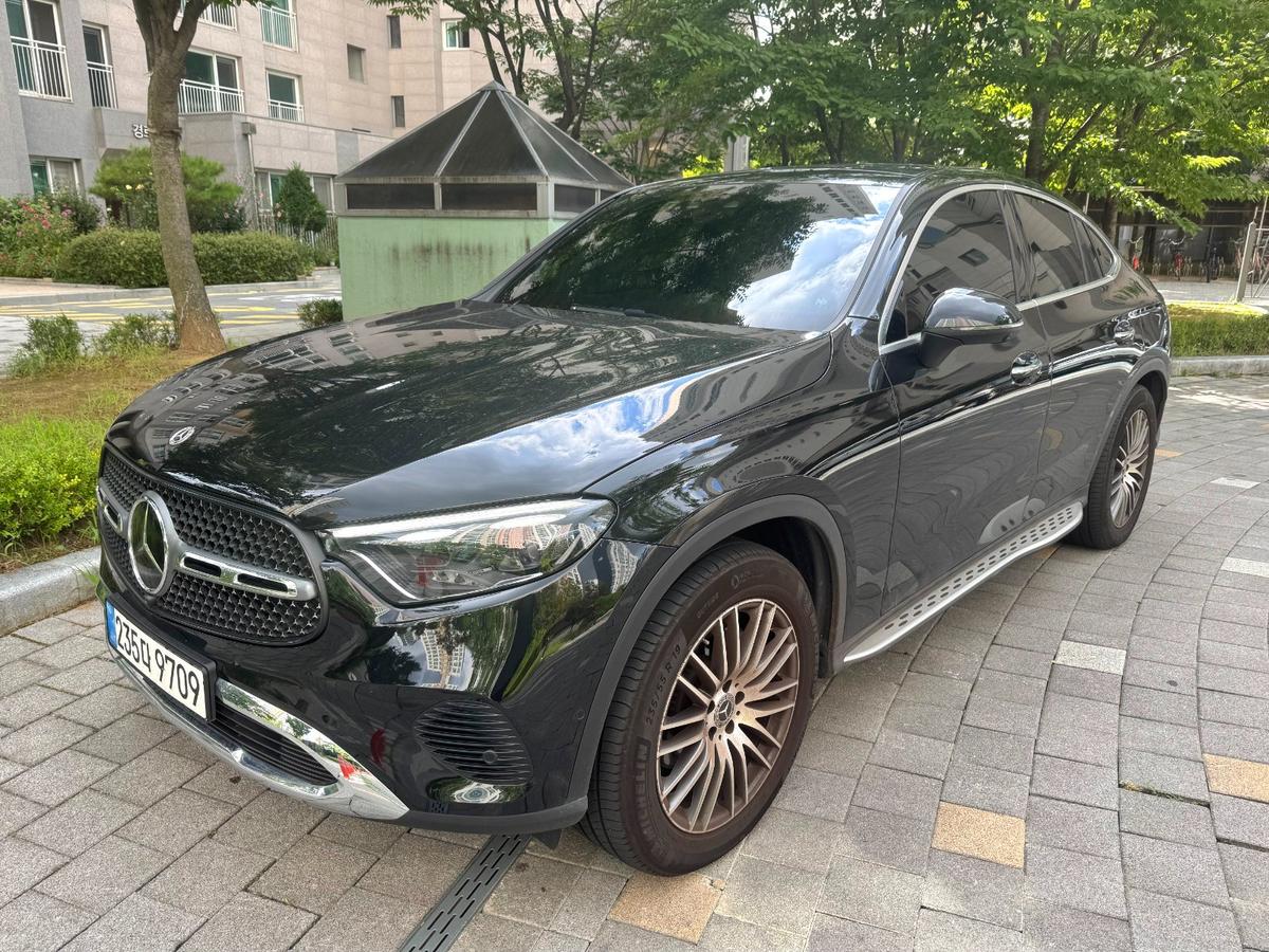 벤츠 GLC 쿠페 300 4MATIC Avantgarde 사진 2