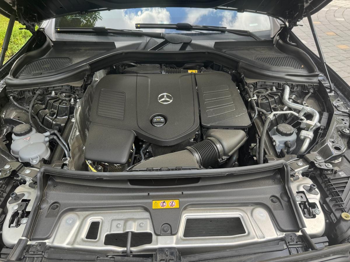 벤츠 GLC 쿠페 300 4MATIC Avantgarde 사진 8
