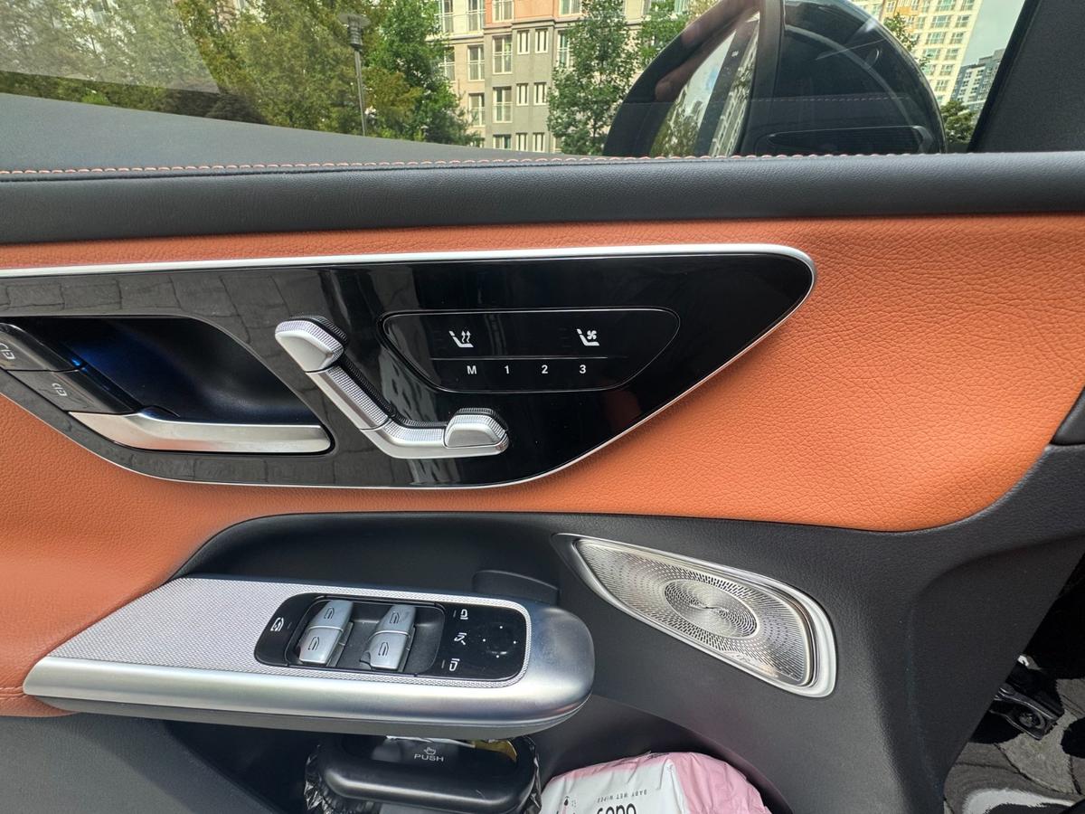 벤츠 GLC 쿠페 300 4MATIC Avantgarde 사진 9
