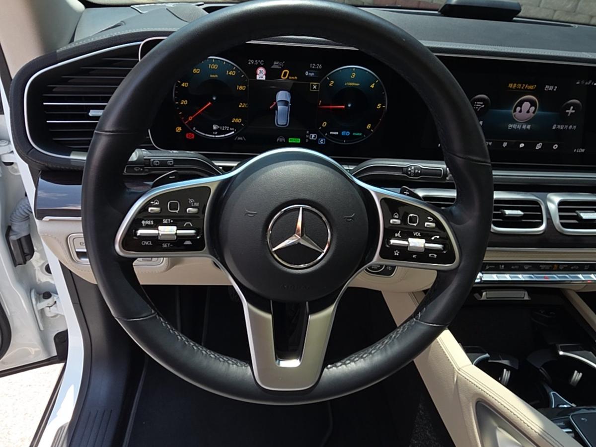 벤츠 GLE 300d 4MATIC 사진 12