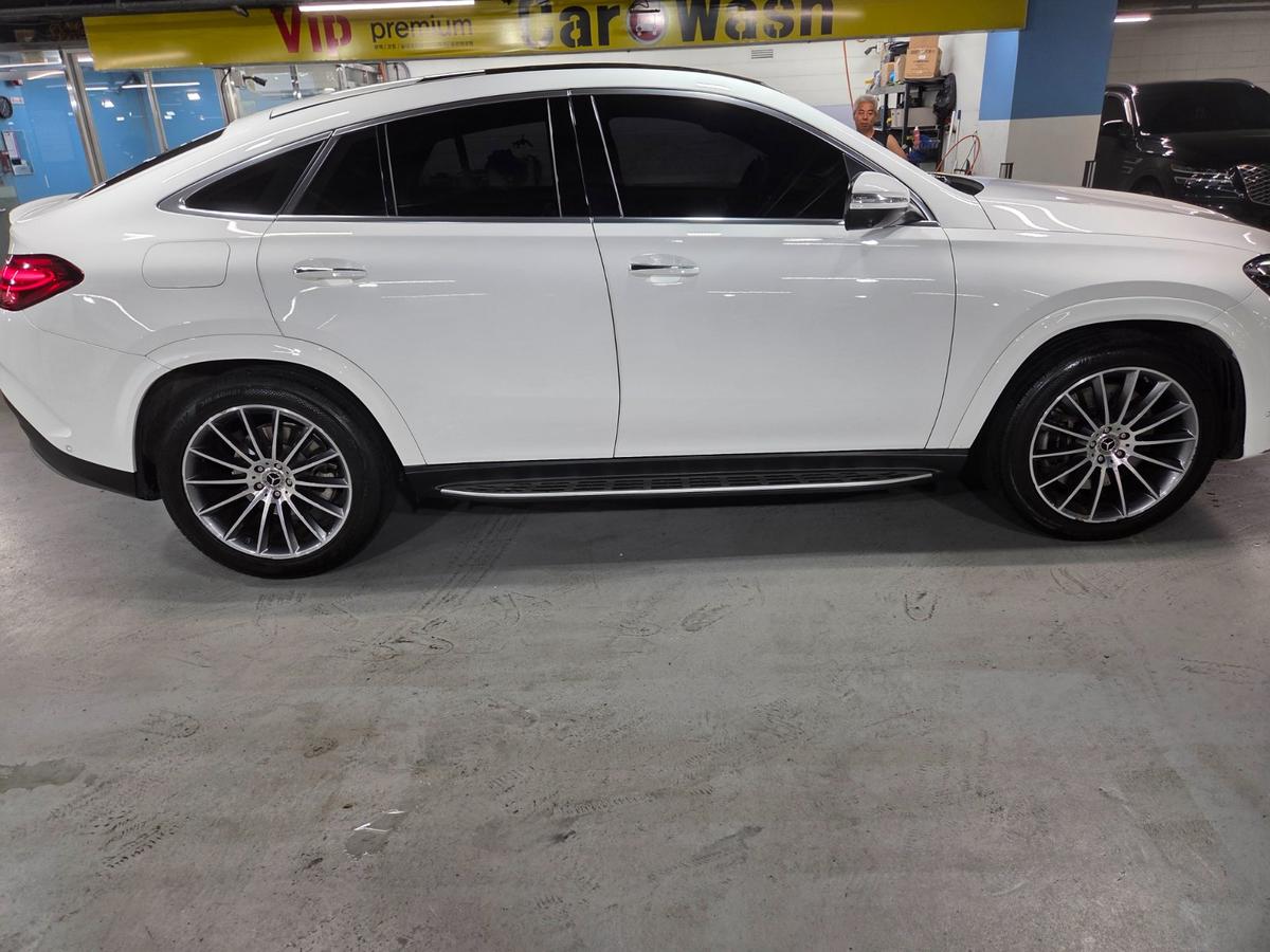 벤츠 GLE 쿠페 450d 4MATIC 사진 3