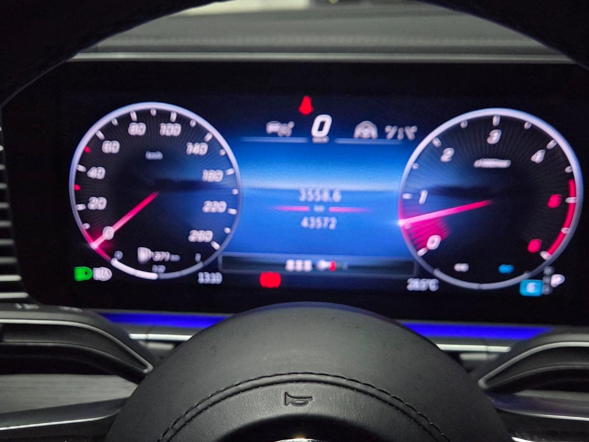 벤츠 GLE 쿠페 450d 4MATIC 사진 12