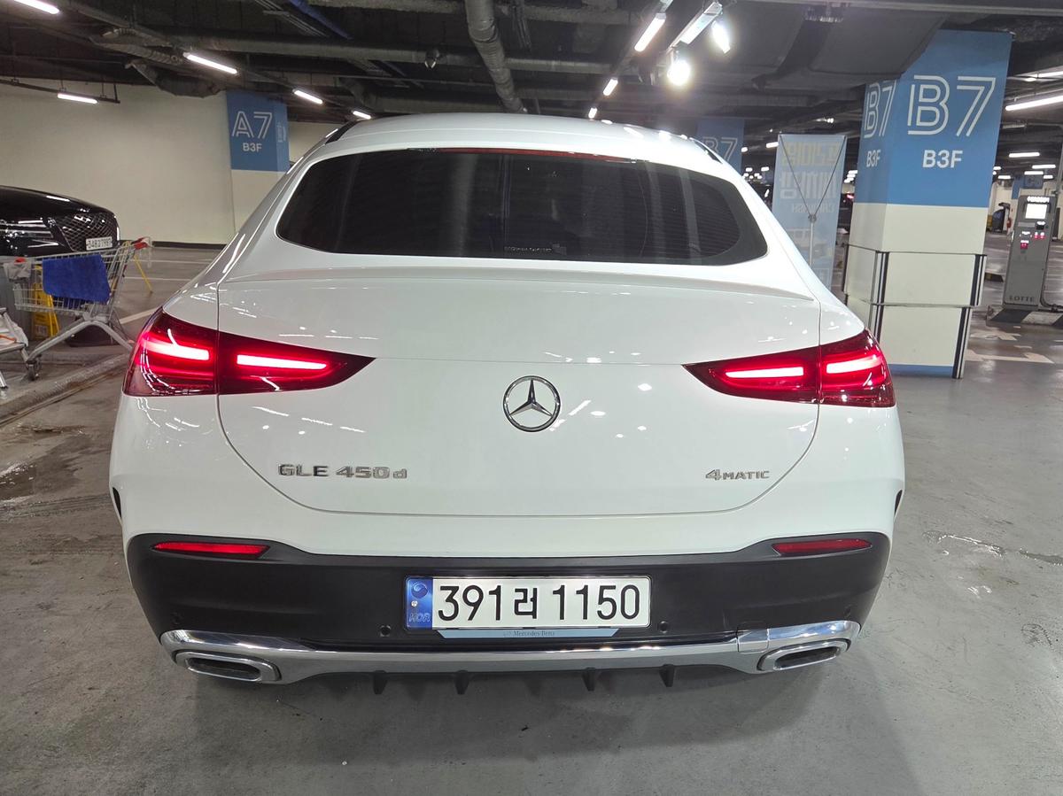 벤츠 GLE 쿠페 450d 4MATIC 사진 4