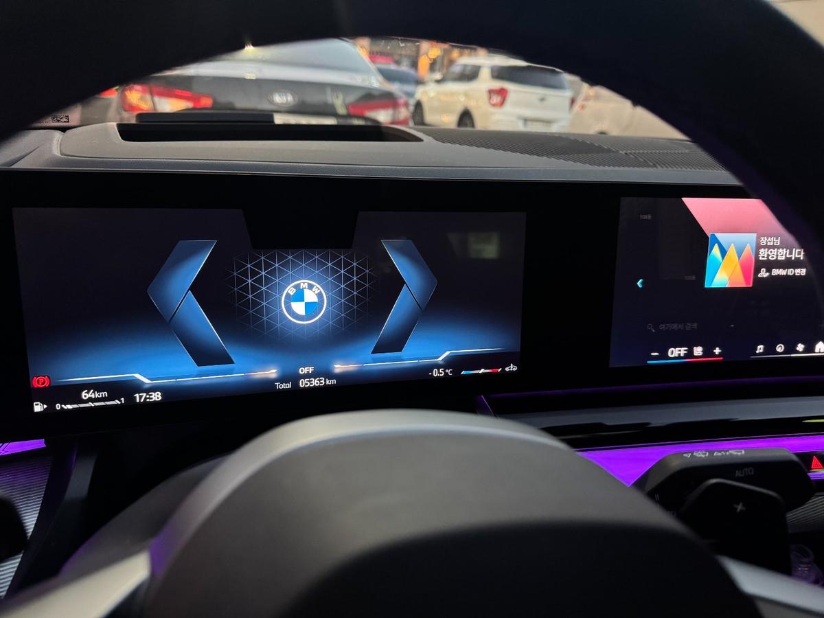 BMW 5시리즈 520i M Sport 사진 10